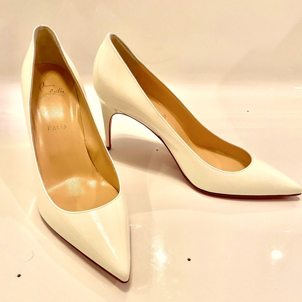 NWOT ATHENTIC Christian Louboutin Shoes